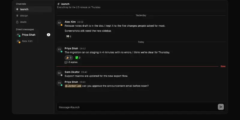 Chat 1: team chat with threads preview